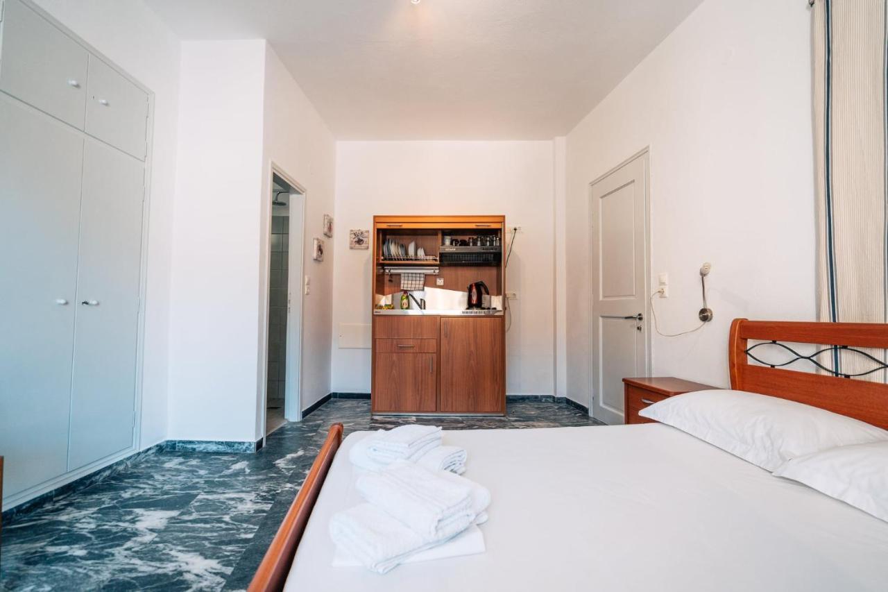 Meropi Rooms Kamares  Bagian luar foto